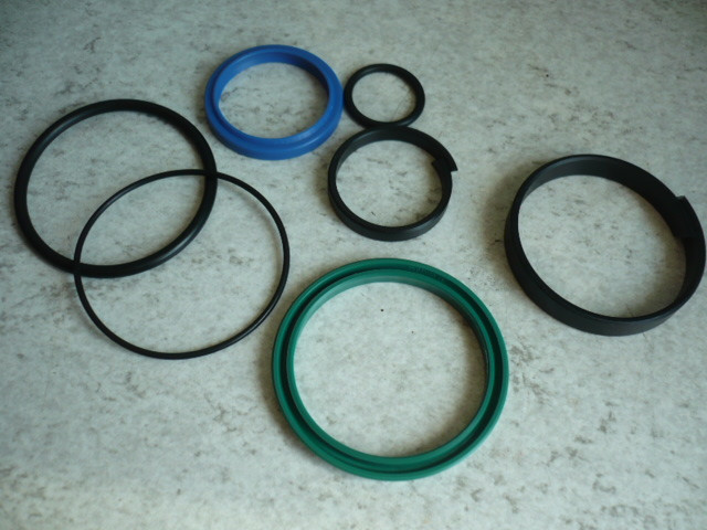 Dichtsatz Dichtung Manschette gasket Hydraulikzylinder Longus Typ CL 2.40 F / LHB 2.40  EPS / ELK Autolift