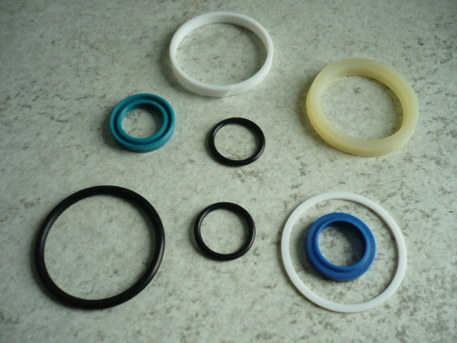 Dichtsatz Dichtung Manschette gasket Hydraulikzylinder Longus CL 2.40 H - M - L Autolift
