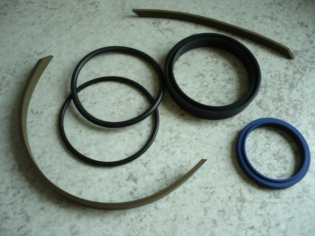 Dichtsatz Dichtung Manschette Hydraulikzylinder Longus CL 2.40 F Autolift