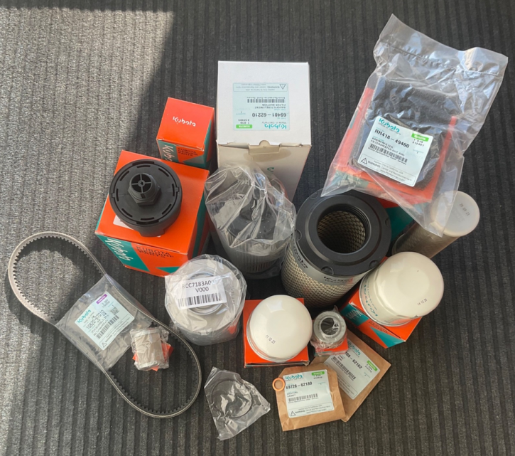 Service Wartungsatz Filterset Ölfilter Kraftstofffilter Kubota KX027-4 KX030-4