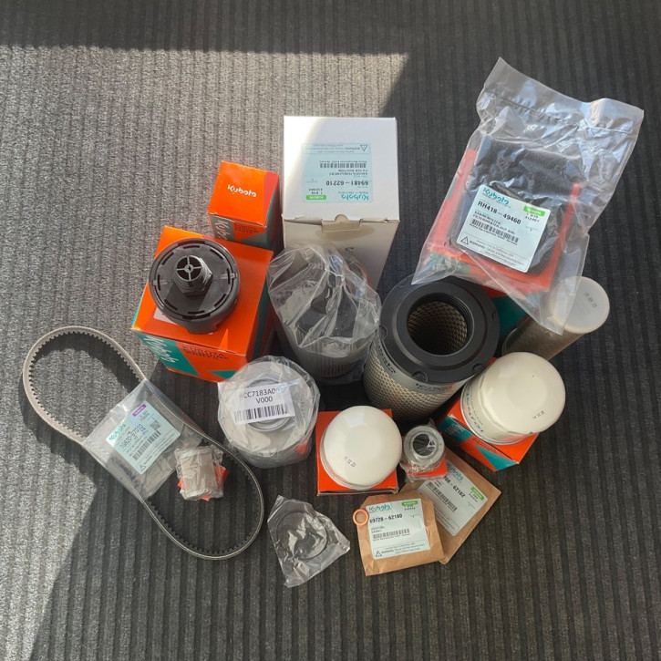 Service 1000h Wartungsatz Filterset Ölfilter Kraftstofffilter Kubota RT210-2, RT220-2 ohne A/C Klima