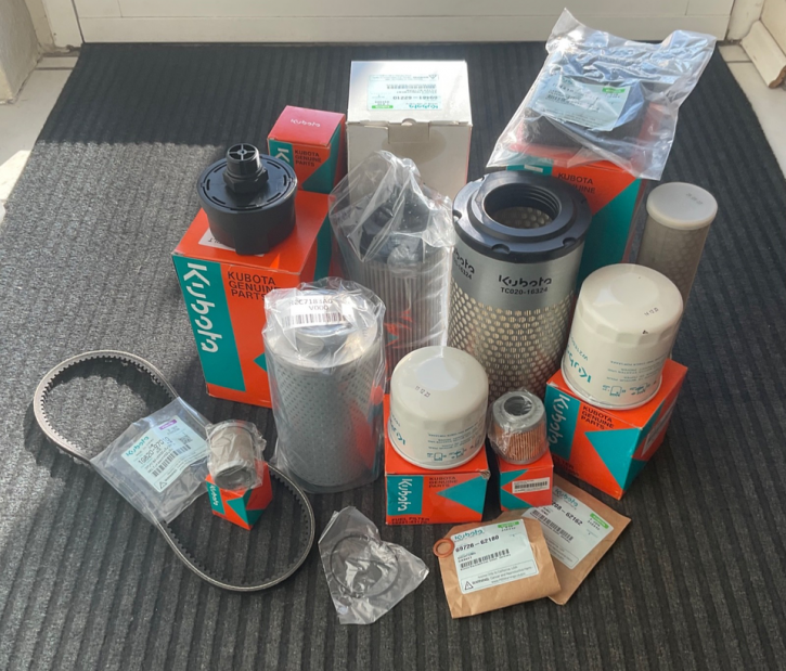 Service Wartungsatz Filterset Ölfilter Kraftstofffilter Kubota KX027-4 KX030-4