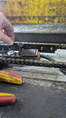 Hebel Kettenbruchschalter für Kettengleitschiene Hofmann Hebebühne Typ Duolift GT 2.0 / 2.5 / 2.5 DB, GS 2.5 / 5.0, GE 2.5 / 3.0, GTE 2500 etc.