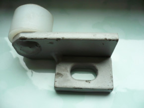 Gleitrolle mit Halterung Umlenkrolle Führungsrolle für Zippo 1526 1511 1250 1532