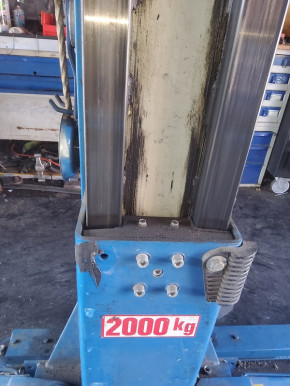 Zentralhalter Schlittenführung für Beissbarth Romeico R 224 bis R 236 Hebebühne