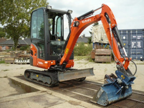 Service Kit Maintenance Kit Oil Filter Fuel Filter Air Kubota KX15-4 / KX016-4 / KX018-4 / KX019-4